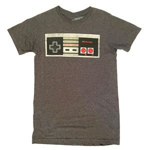 Nintendo NES video game controller T-shirt tee